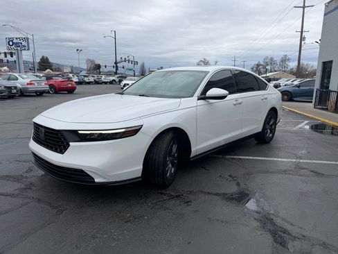 Used 2023 Honda Accord EX image 7