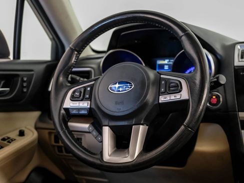 Used 2017 Subaru Outback 2.5i Limited image 14