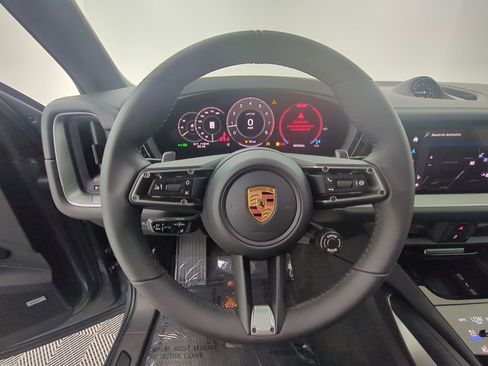 New 2026 Porsche Cayenne GTS AWD/4WD image 19