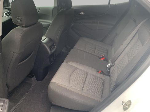 Used 2018 Chevrolet Equinox LT FWD image 17