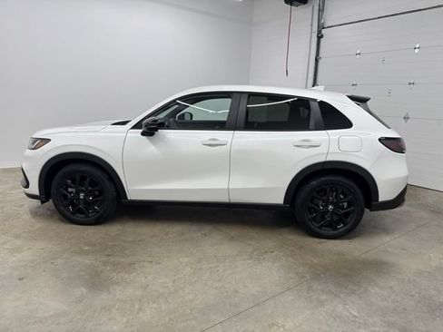 Used 2024 Honda HR-V Sport image 8