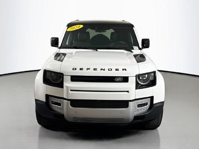 Used 2024 Land Rover Defender 110 S AWD/4WD image 2