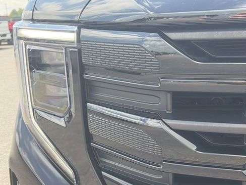 Used 2023 GMC Sierra 1500 Elevation AWD/4WD image 13
