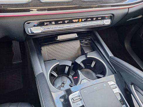 Used 2020 Mercedes-Benz GLE 450 4MATIC w/ Premium Package image 15