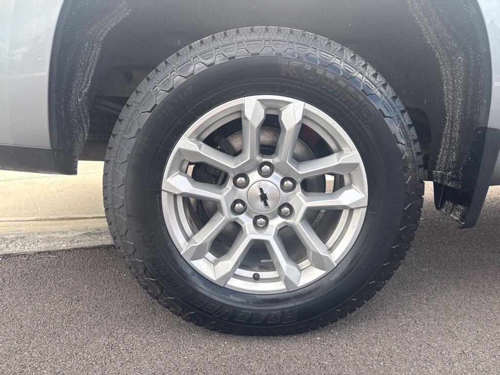 Used 2023 Chevrolet Silverado 1500 RST AWD/4WD image 12
