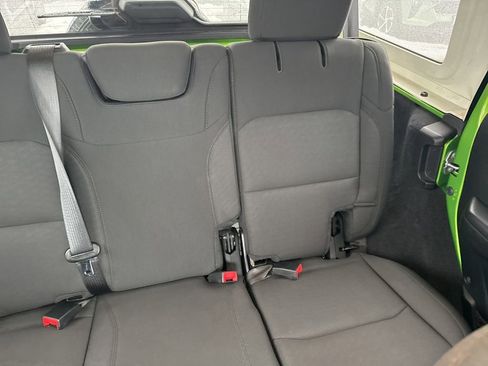 Used 2019 Jeep Wrangler Unlimited Sport S image 16