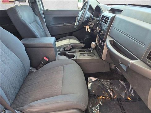 Used 2011 Jeep Liberty Sport AWD/4WD image 21