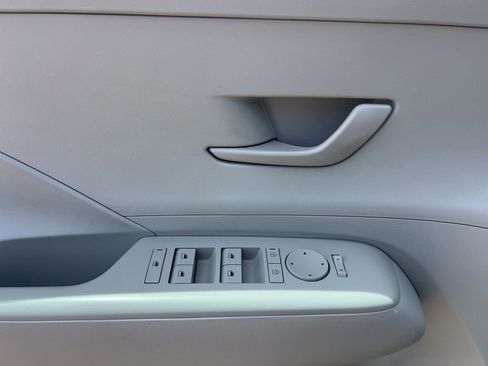 Used 2025 Hyundai Kona SEL FWD image 13
