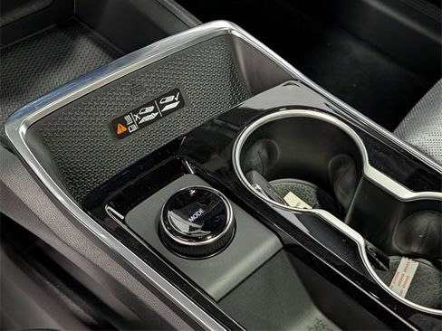 New 2026 Chevrolet Equinox LT w/ Convenience Package II image 26