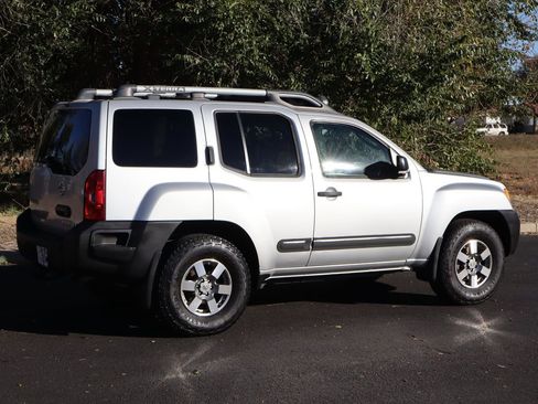 Used 2012 Nissan Xterra PRO-4X w/ Pro-4x Leather Pkg image 3