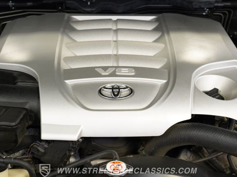 Used 2013 Toyota Land Cruiser AWD/4WD image 34