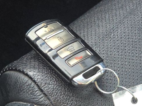 Used 2017 Kia Cadenza Premium w/ Luxury Package image 33