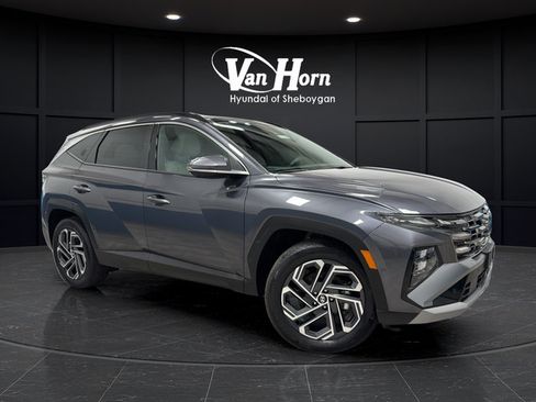 Used 2025 Hyundai Tucson Limited AWD/4WD image 1