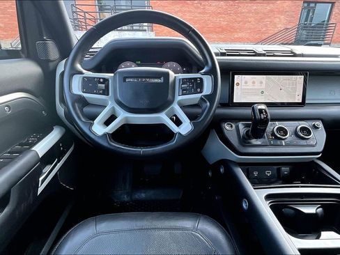 Used 2024 Land Rover Defender 110 S AWD/4WD image 7