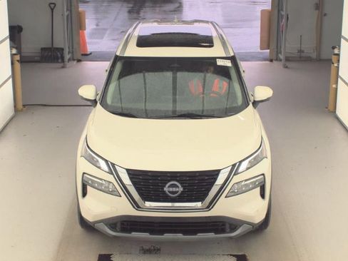 Used 2023 Nissan Rogue SL w/ SL Premium Package AWD/4WD image 2