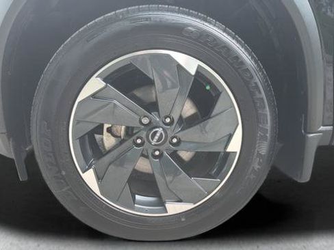 Used 2024 Nissan Rogue SV w/ SV Premium Package AWD/4WD image 38