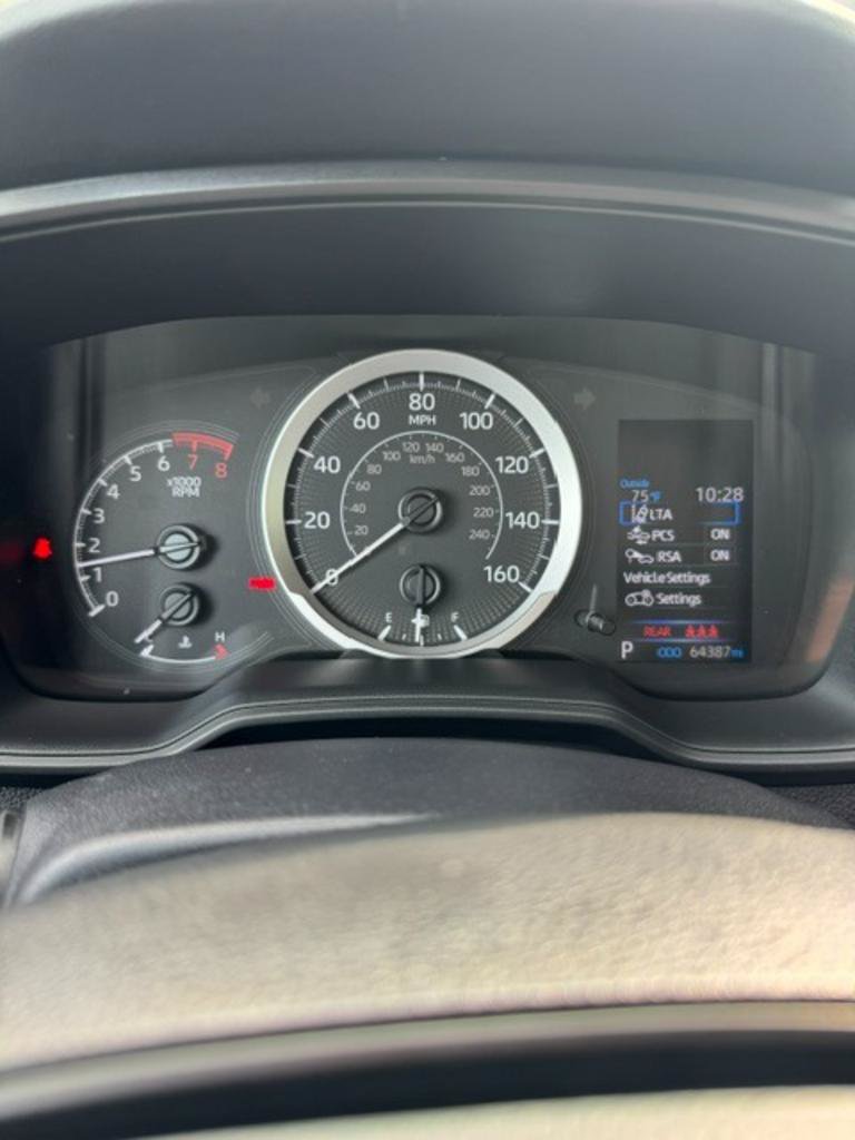 Used 2022 Toyota Corolla LE FWD image 9