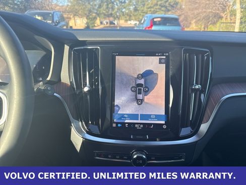 Certified 2025 Volvo V60 B5 Cross Country Plus image 24