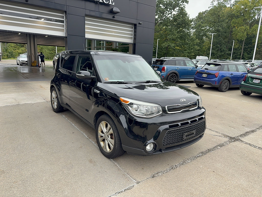 Used 2016 Kia Soul ! w/ Premium Package FWD image 2