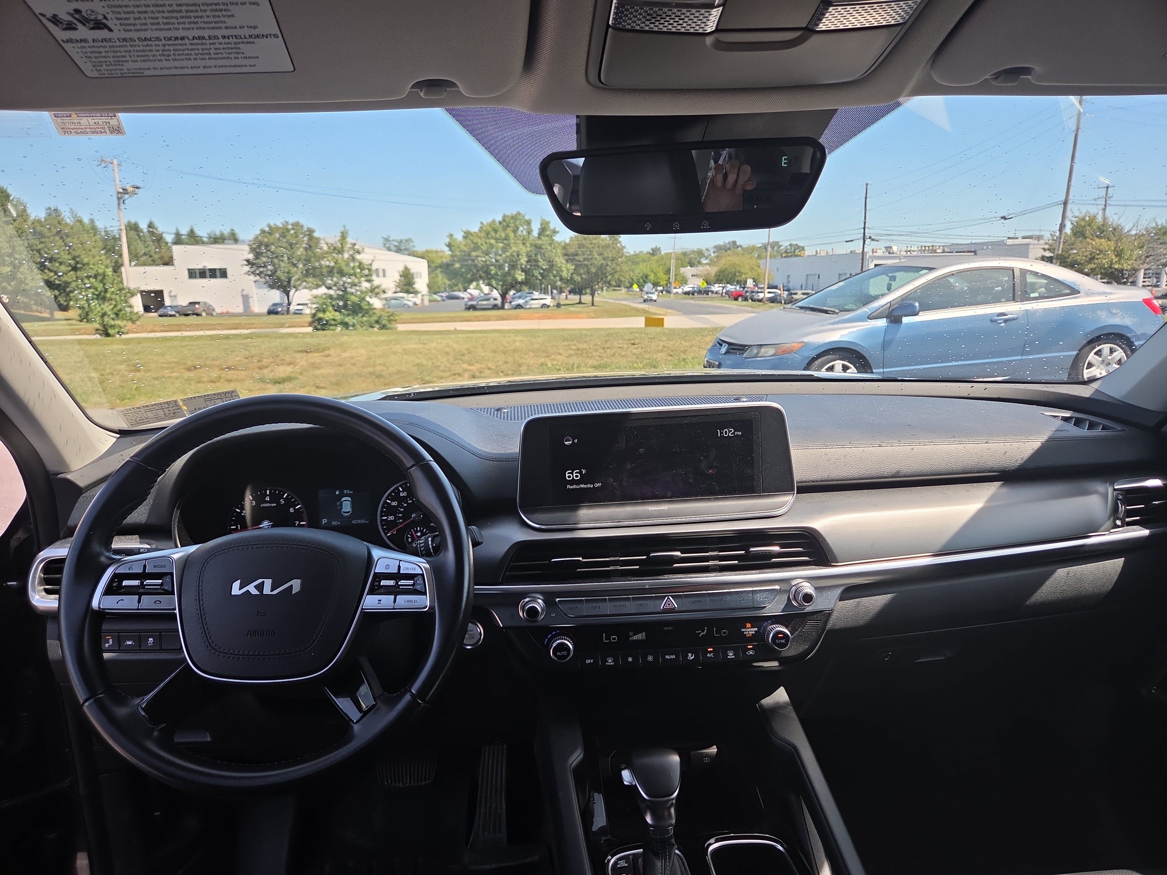 Used 2022 Kia Telluride LX AWD/4WD image 5