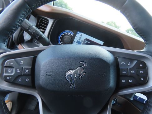 Used 2024 Ford Bronco Outer Banks AWD/4WD image 24