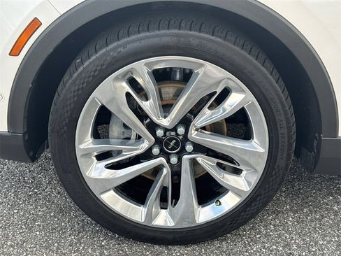 Used 2018 Lincoln MKX Black Label w/ Driver Assistance Package image 11