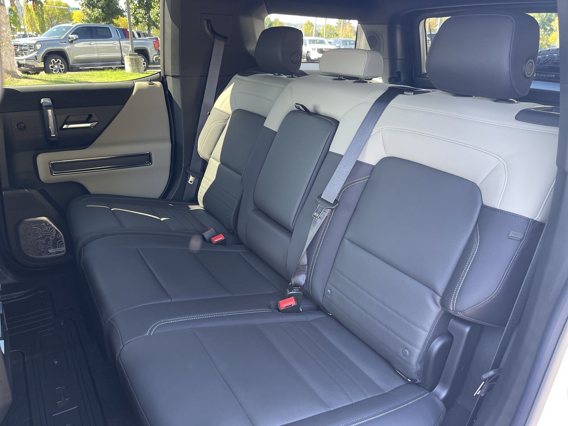 New 2026 GMC Hummer EV SUV AWD/4WD image 59