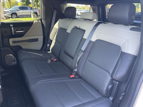 New 2026 GMC Hummer EV SUV AWD/4WD image 59