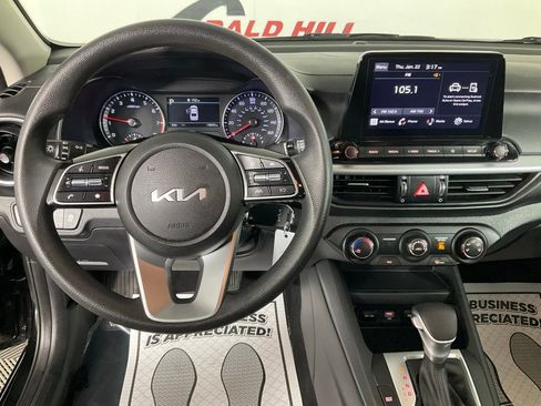 Used 2023 Kia Forte LXS image 13