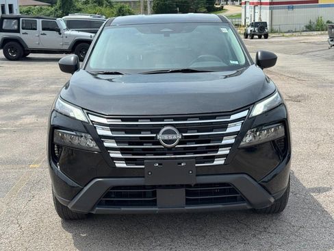 Used 2024 Nissan Rogue S AWD/4WD image 11