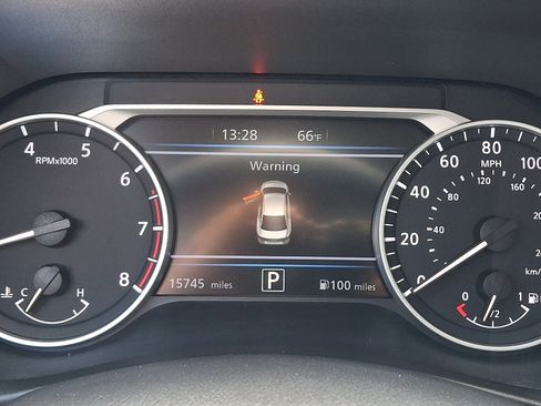 Used 2023 Nissan Sentra SV FWD image 21