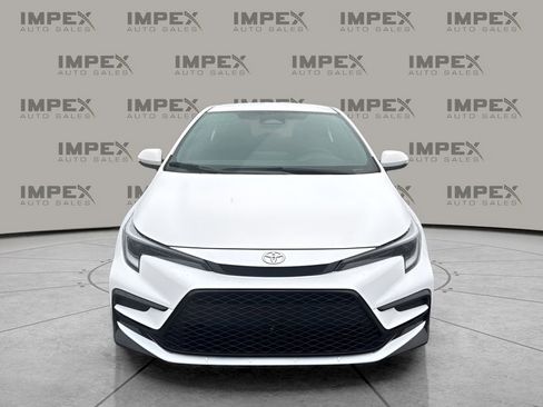 Used 2026 Toyota Corolla SE FWD image 8