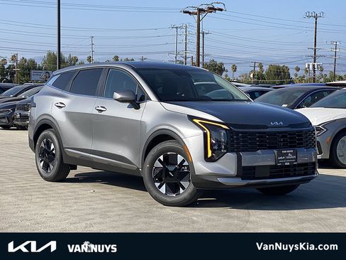 New 2026 Kia Sportage LX FWD image 1