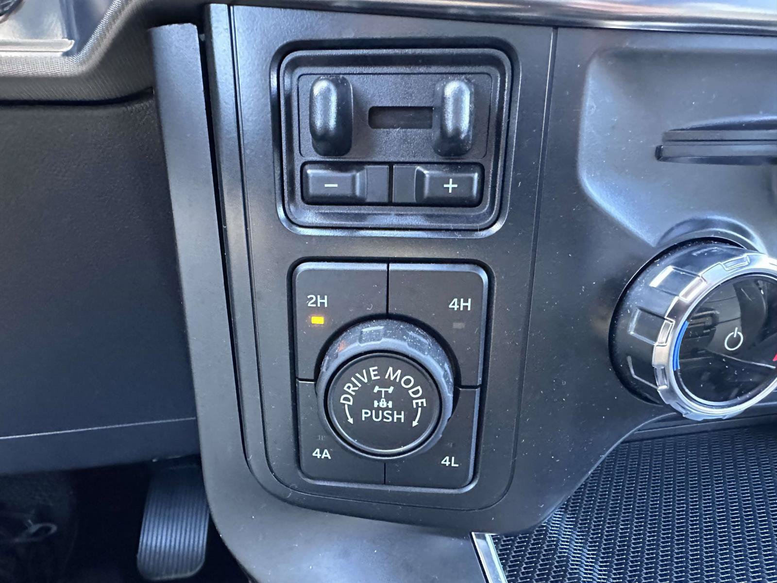 Used 2022 Ford F150 Raptor w/ Equipment Group 801A High AWD/4WD image 26