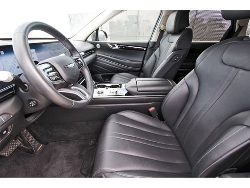Used 2025 Genesis GV80 2.5T Standard AWD/4WD image 6