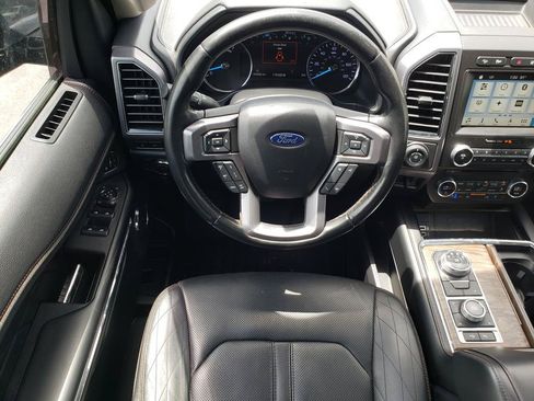 Used 2018 Ford Expedition Platinum AWD/4WD image 13