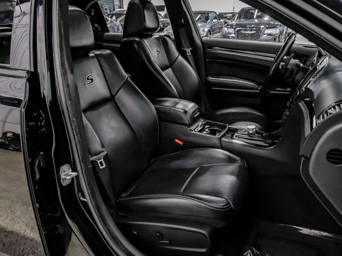 Used 2021 Chrysler 300 S w/ S Model Appearance Package RWD image 43