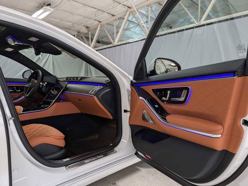 New 2025 Mercedes-Benz S 580 4MATIC Sedan image 10