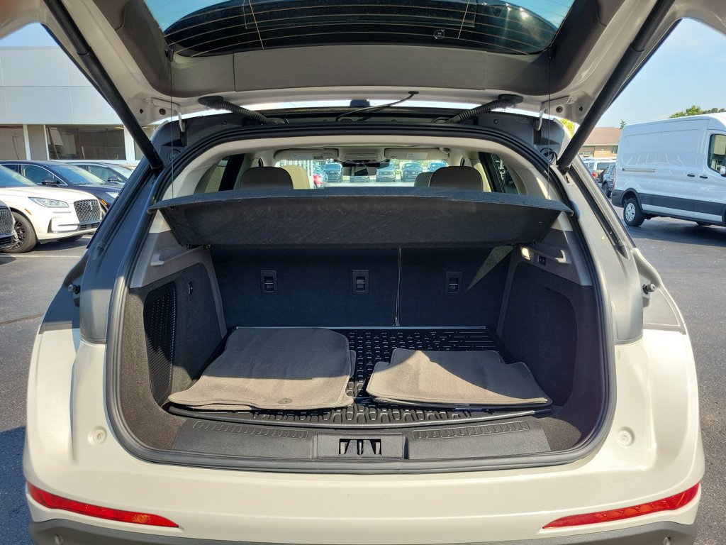 Certified 2023 Lincoln Corsair AWD w/ Equipment Group 101A image 10