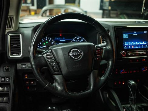 Used 2024 Nissan Frontier SV w/ SV Convenience Package AWD/4WD image 15