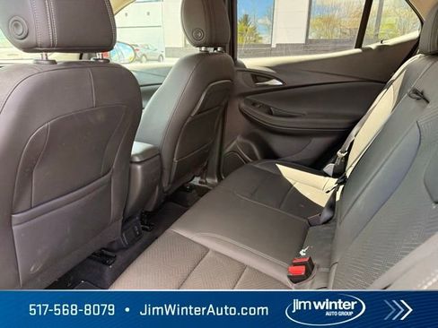 Used 2023 Buick Encore GX Essence w/ Experience Buick Package FWD image 9