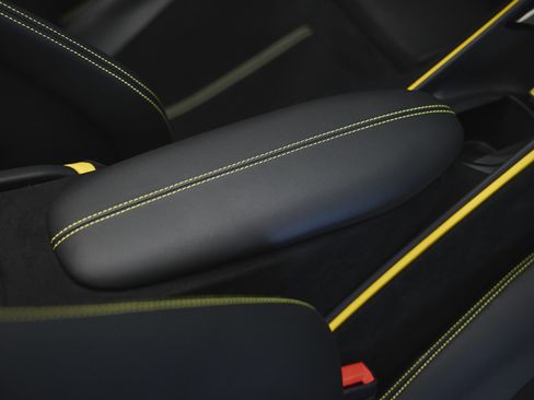 Used 2025 Ferrari Roma Spider RWD image 50