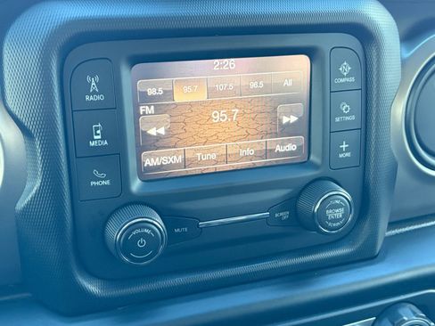 Used 2020 Jeep Wrangler Unlimited Sport image 24