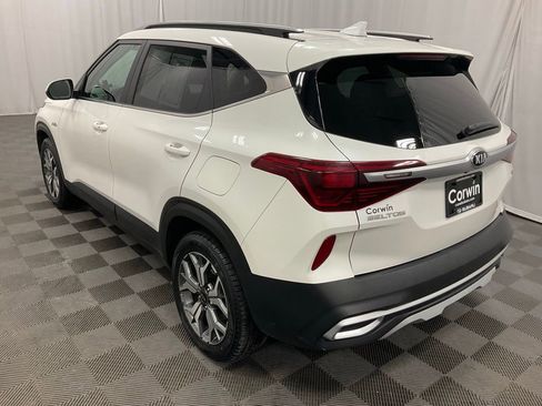 Used 2021 Kia Seltos EX image 4