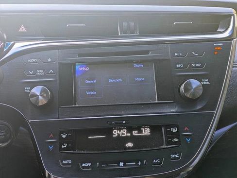 Used 2014 Toyota Avalon XLE Premium image 13