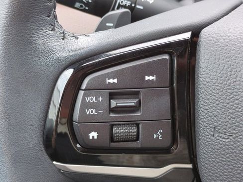 Used 2025 Honda Odyssey Touring image 23