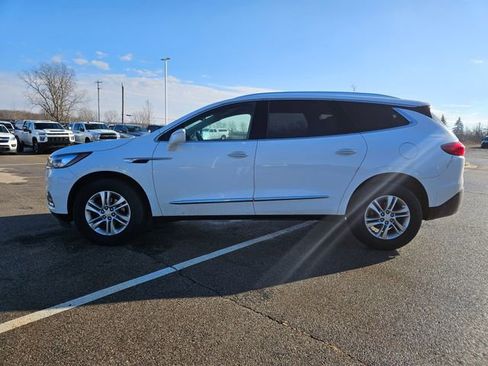 Used 2019 Buick Enclave Essence image 4