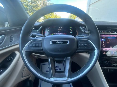 Used 2024 Jeep Grand Cherokee Limited 4xe AWD/4WD image 23