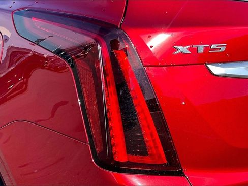 Used 2021 Cadillac XT5 Premium Luxury image 30