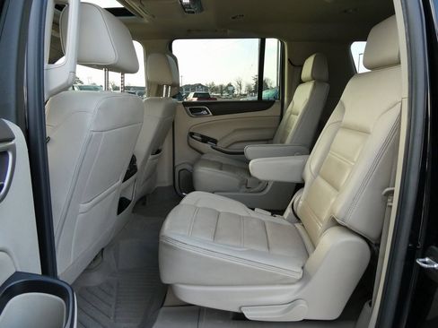 Used 2019 GMC Yukon XL Denali w/ Open Road Package image 20